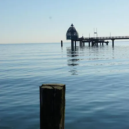 Darsser Weg 34 A _haus Lummennest_ アパート ツィングシュト